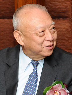 董建华